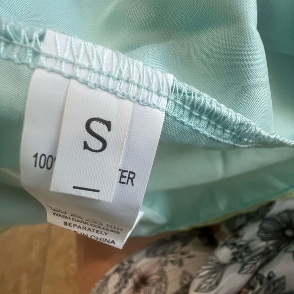 Elegant Green Floral Women's Skirt - Picture 5 of 6